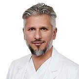 Врач Нейматов Эдуард Металович