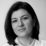 Врач Незнамова Елена Ивановна