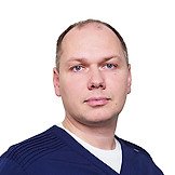 Врач Новиков Максим Сергеевич