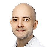 Врач Окишев Артём Вячеславович