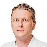 Врач Оленин Олег Вячеславович