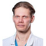 Врач Пархонин Денис Игоревич