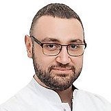 Врач Паронян Михаил Гамлетович
