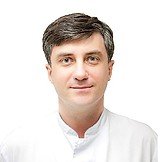 Врач Парулава Артем Джемалевич