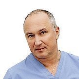 Врач Плахотин Владимир Николаевич