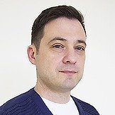 Врач Рощин Дмитрий Александрович