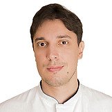 Врач Ростковский Роман Дмитриевич