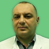 Врач Саакян Роман Альбертович