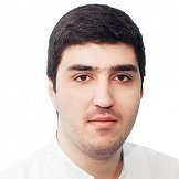 Врач Садыков Тимур Магомедович