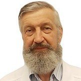 Врач Сапроненков Петр Михайлович