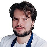 Врач Серов Артем Андреевич
