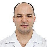 Врач Шабаев Рафаэль Маратович