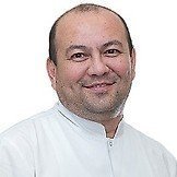 Врач Шадыев Умид Назарович