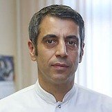Врач Шнайдерман Максим Семенович