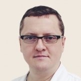 Врач Шохирев Роман Николаевич