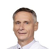 Врач Сидоровнин Геннадий Иванович