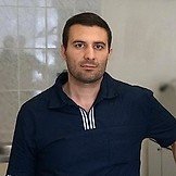 Врач Слоян Рустам Зорбаевич