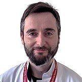 Врач Смолярчук Максим Ярославович