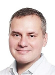 Врач Стародубцев Роман Юрьевич