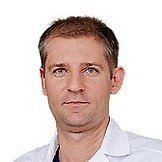 Врач Староверов Дмитрий Николаевич