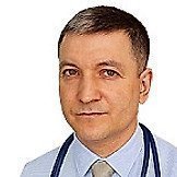 Врач Суюндуков Руслан Рамильевич