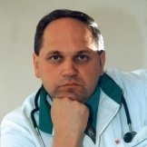 Врач Тараканов Олег Павлович