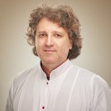 Врач Тарзиманов Артем Муратович 