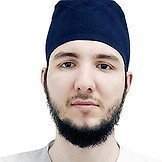 Врач Тинамагомедов Руслан Магомедович