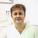 Врач Ткаленко Андрей Федорович