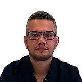 Врач Тонаев Руслан Альбертович