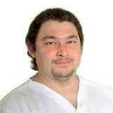 Врач Углов Виталий Олегович