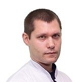 Врач Ульянов Павел Александрович