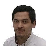 Врач Умаров Далер Уктамович
