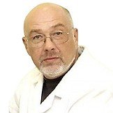 Врач Устинов Александр Васильевич