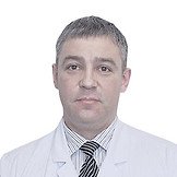Врач Утегенов Марат Муратович