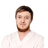 Врач Вакараев Хазбулат Мовсарович