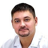 Врач Вальвачев Артур Александрович