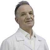 Врач Вяллов Сергей Сергеевич