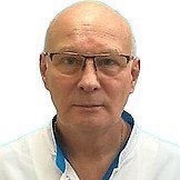 Врач Воеводин Александр Дмитриевич