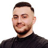 Врач Захаров Артур Каренович