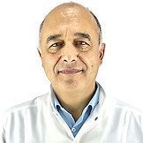 Врач Зашляхин Андрей Рафаилович