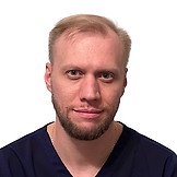 Врач Заутер Денис Сергеевич