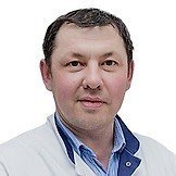 Врач Зиятдинов Ильдар Наилевич