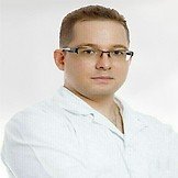 Врач Зинов Руслан Владимирович
