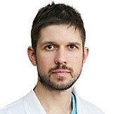Врач Зуев Олег Викторович
