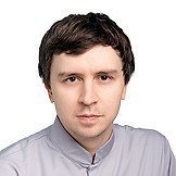 Врач Зулькарнаев Булат Ришатович