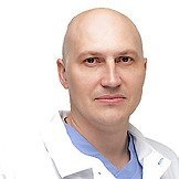 Врач Зварич Леонид Степанович