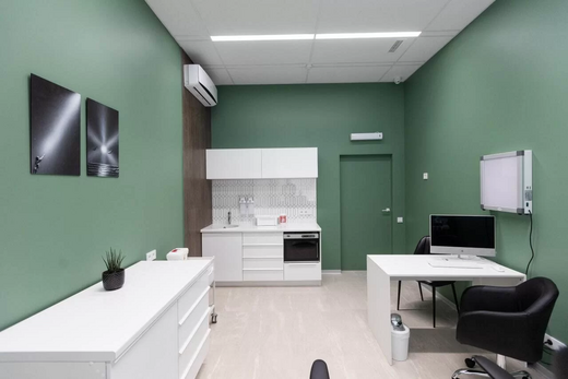 L. A Clinic (Л.А Клиник)