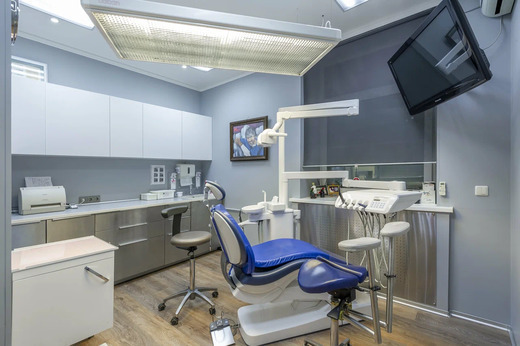 Стоматология AminDent (АминДент)